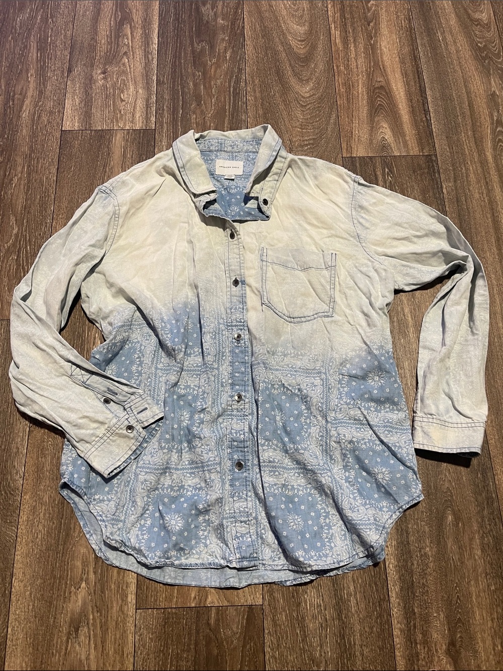 American Eagle Bandana Patchwork Ombre / Dip-Dye Long Sleeve Button-Down Shirt M